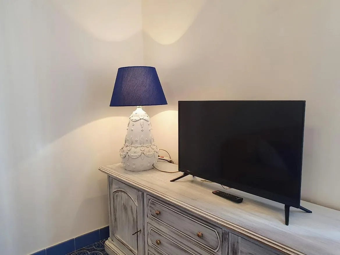 L'Antico Palazzo Apartment Santo Stefano di Camastra 0*,  Italy